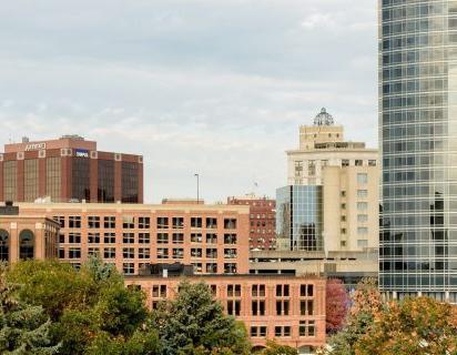 皇冠搏彩APP Downtown Grand Rapids